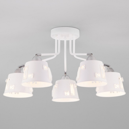 Потолочная люстра Eurosvet Benna 70105/5 белый. Фото №1