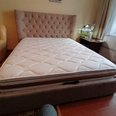 Кровать 1726 BEIGE бежевая с ящиком для белья. Фото